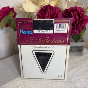Vintage Hanes Silk Reflections Control Top Sandalfoot. Size EF Classic Navy